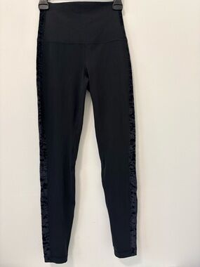 Lululemon Align Super HR Pant 28 Crushed Velvet Sz 6 Black EUC